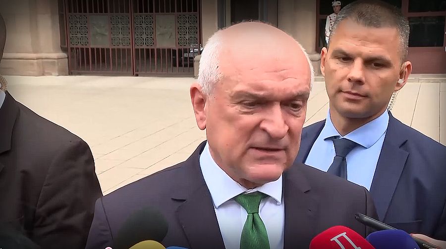 Президентът започна с Главчев срещите си с възможни кандидати за служебен премиер